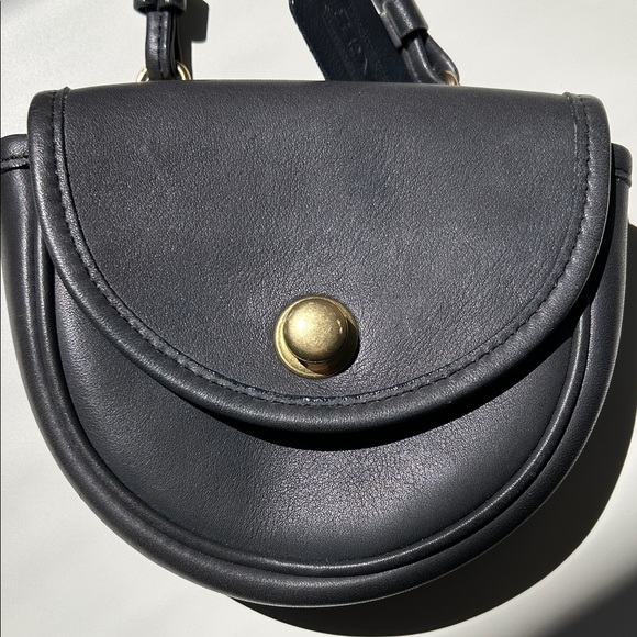Vintage Coach Black Leather Belt Bag - Picture 3 of 10